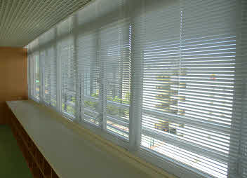 Venetian Blind For Class Room